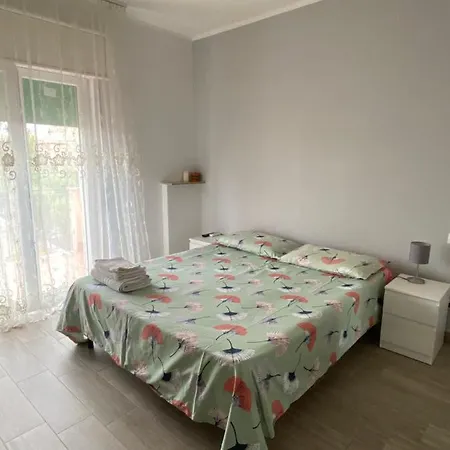 Bed & Breakfast Tres Joli 4*